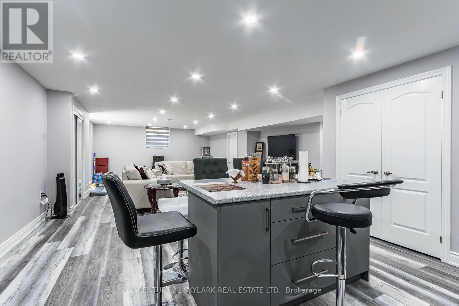 6 Villanova Road, Brampton, Ontario  L6Y 2Z4 - Photo 11 - W12795062