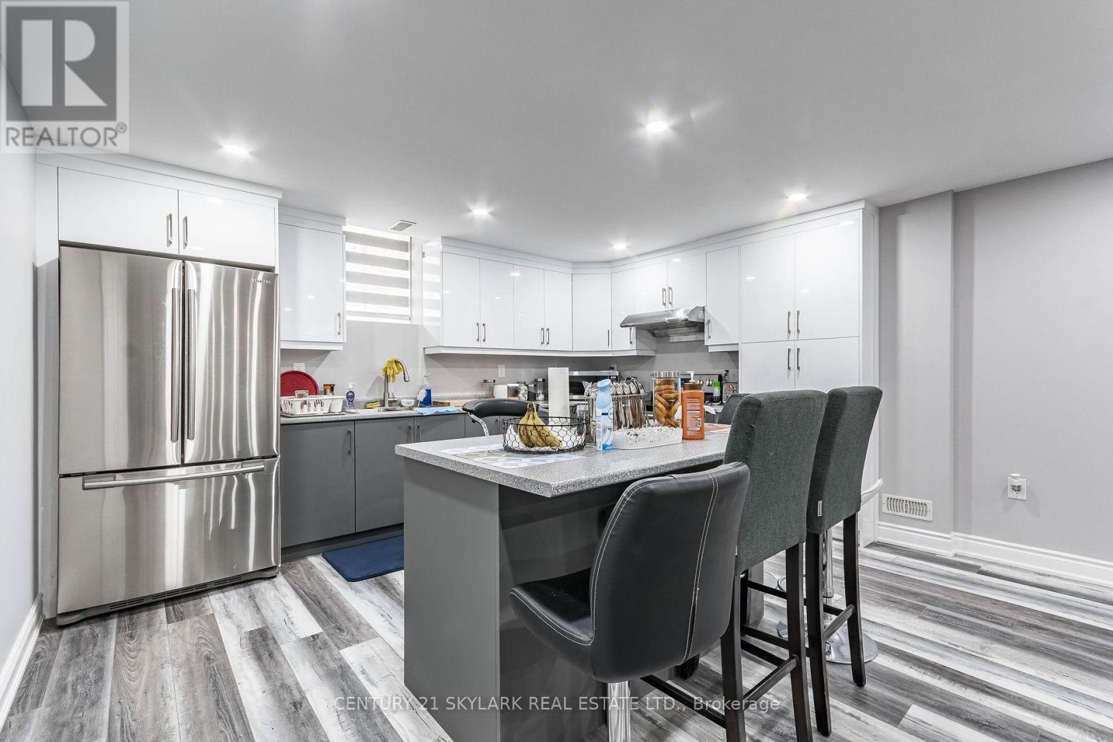 6 Villanova Road, Brampton, Ontario  L6Y 2Z4 - Photo 9 - W12795062