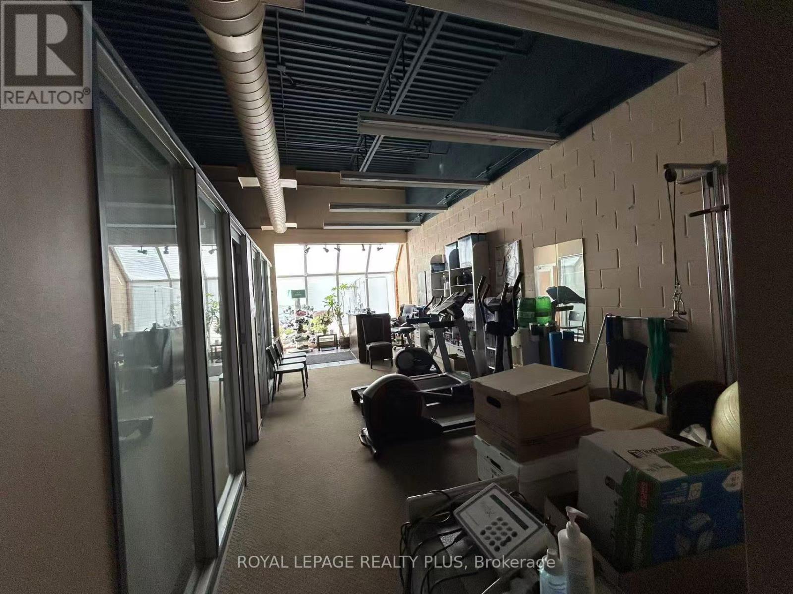 42 - 3065 Ridgeway Drive, Mississauga, Ontario  L5L 5M6 - Photo 4 - W12795136