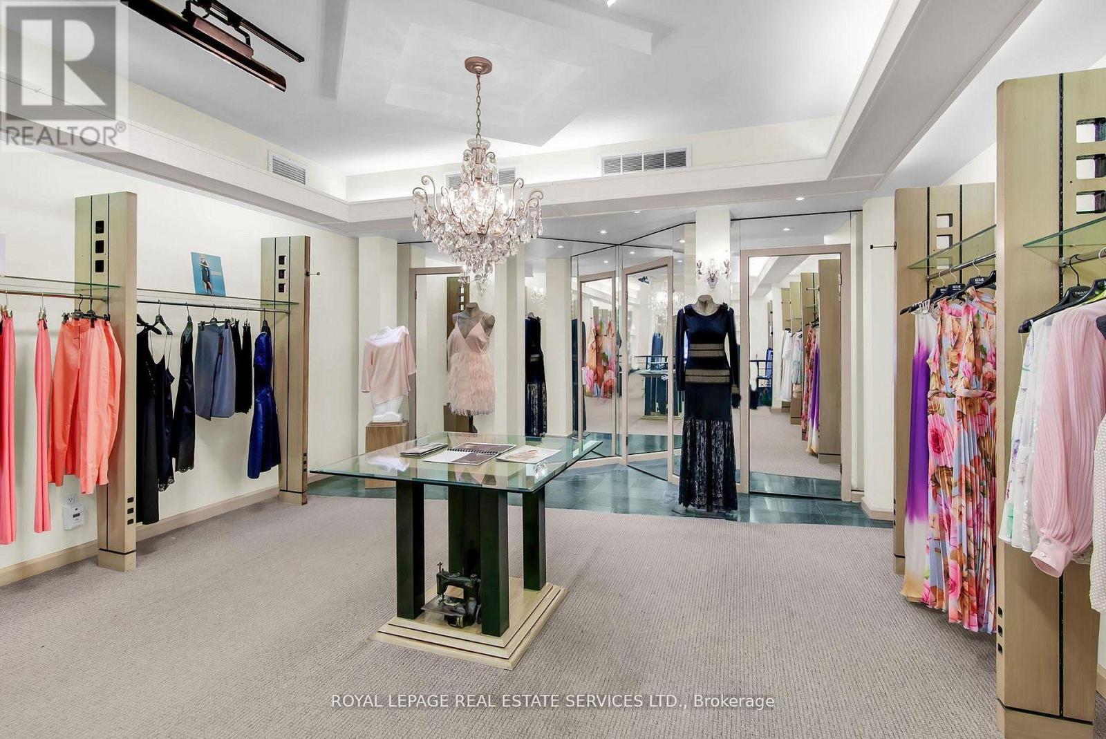 1232 St Clair Avenue W, Toronto, Ontario  M6E 1B7 - Photo 7 - W12795184