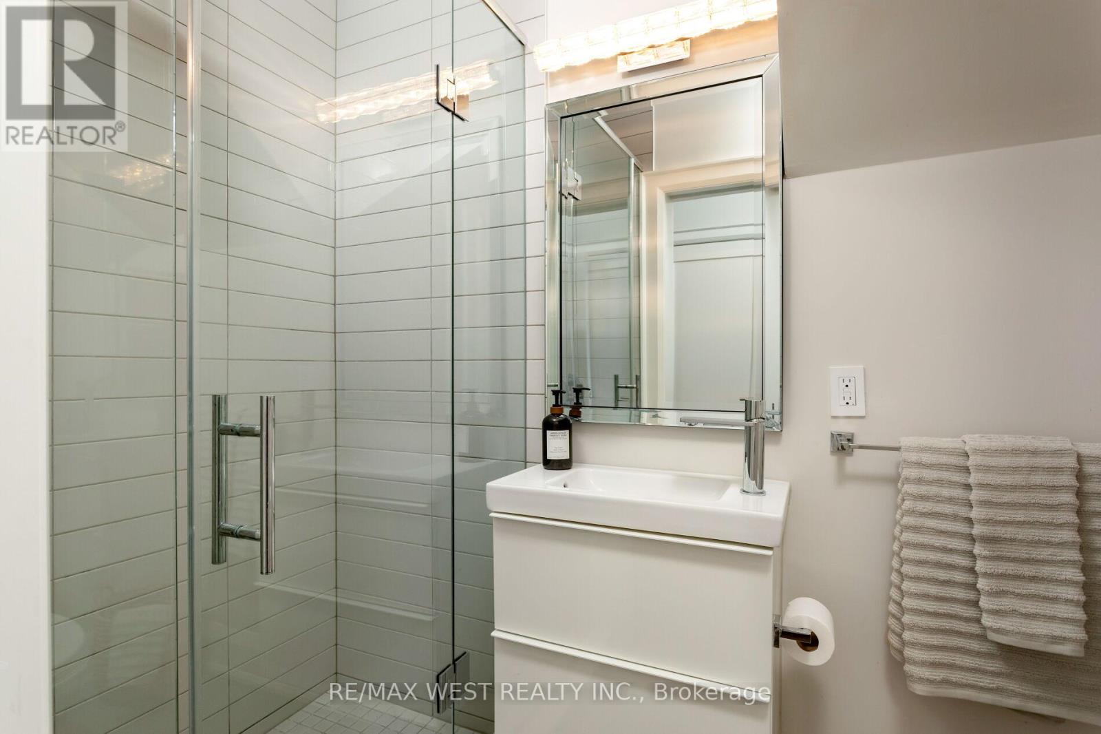 34 Government Road, Toronto, Ontario  M8X 1V9 - Photo 18 - W12795204