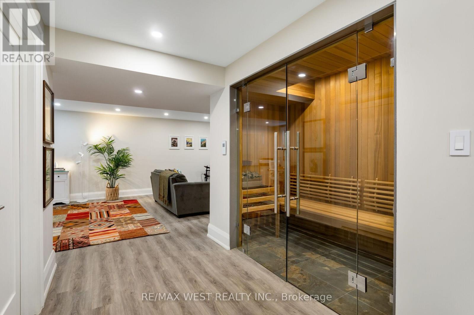 34 Government Road, Toronto, Ontario  M8X 1V9 - Photo 39 - W12795204