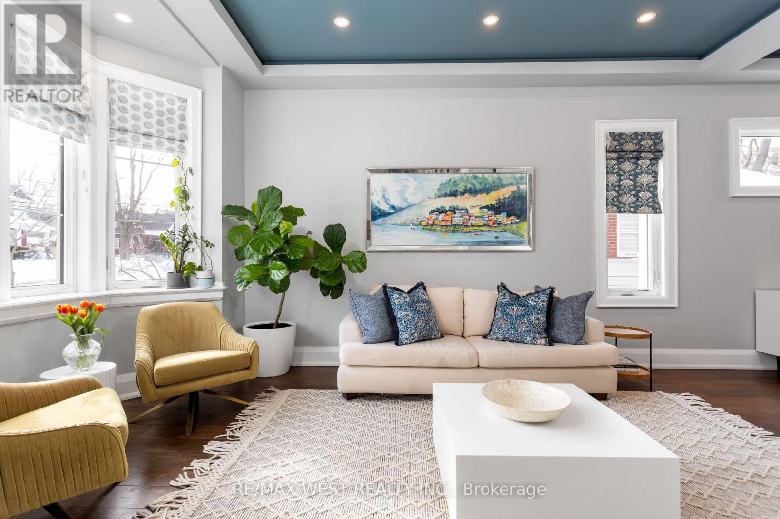 34 Government Road, Toronto, Ontario  M8X 1V9 - Photo 4 - W12795204