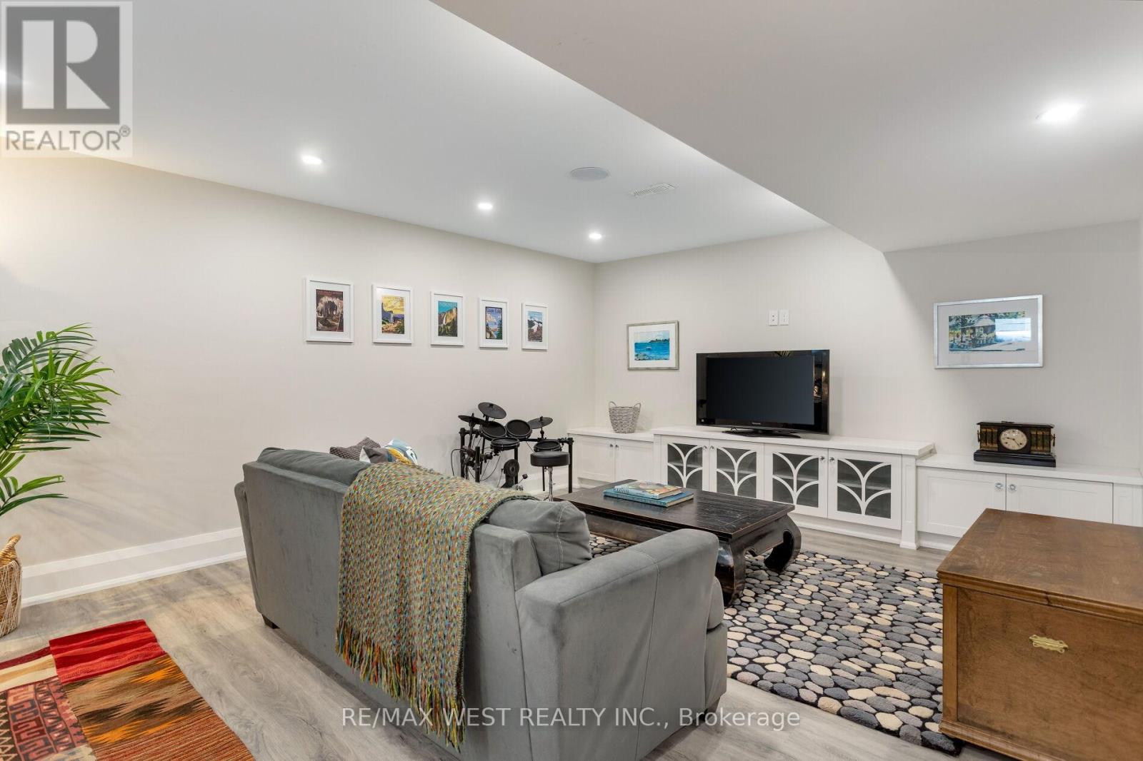 34 Government Road, Toronto, Ontario  M8X 1V9 - Photo 40 - W12795204