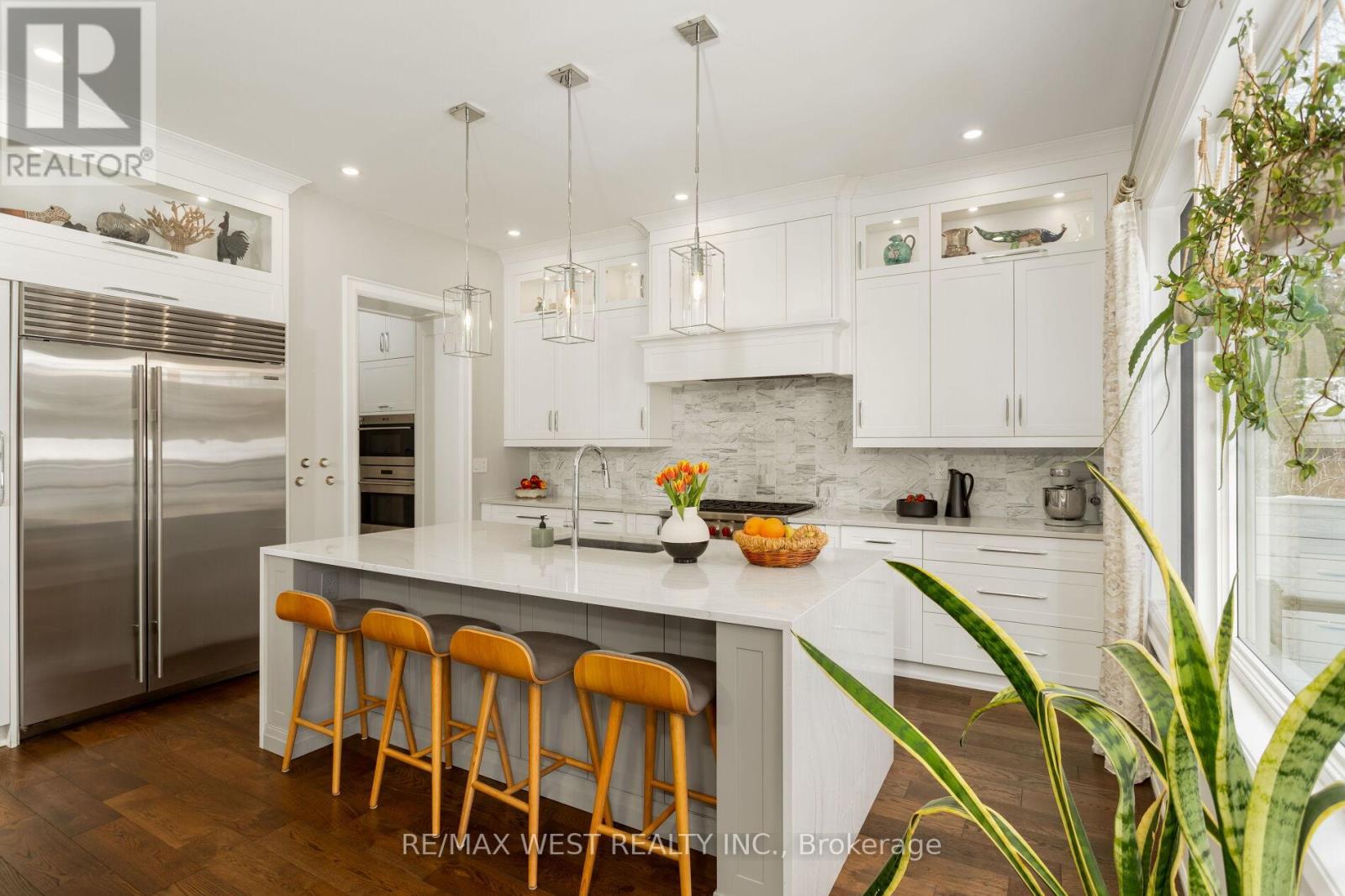 34 Government Road, Toronto, Ontario  M8X 1V9 - Photo 9 - W12795204