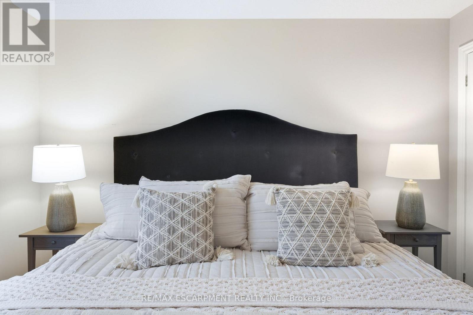 80 - 1401 Plains Road E, Burlington, Ontario  L7R 0C2 - Photo 13 - W12795206