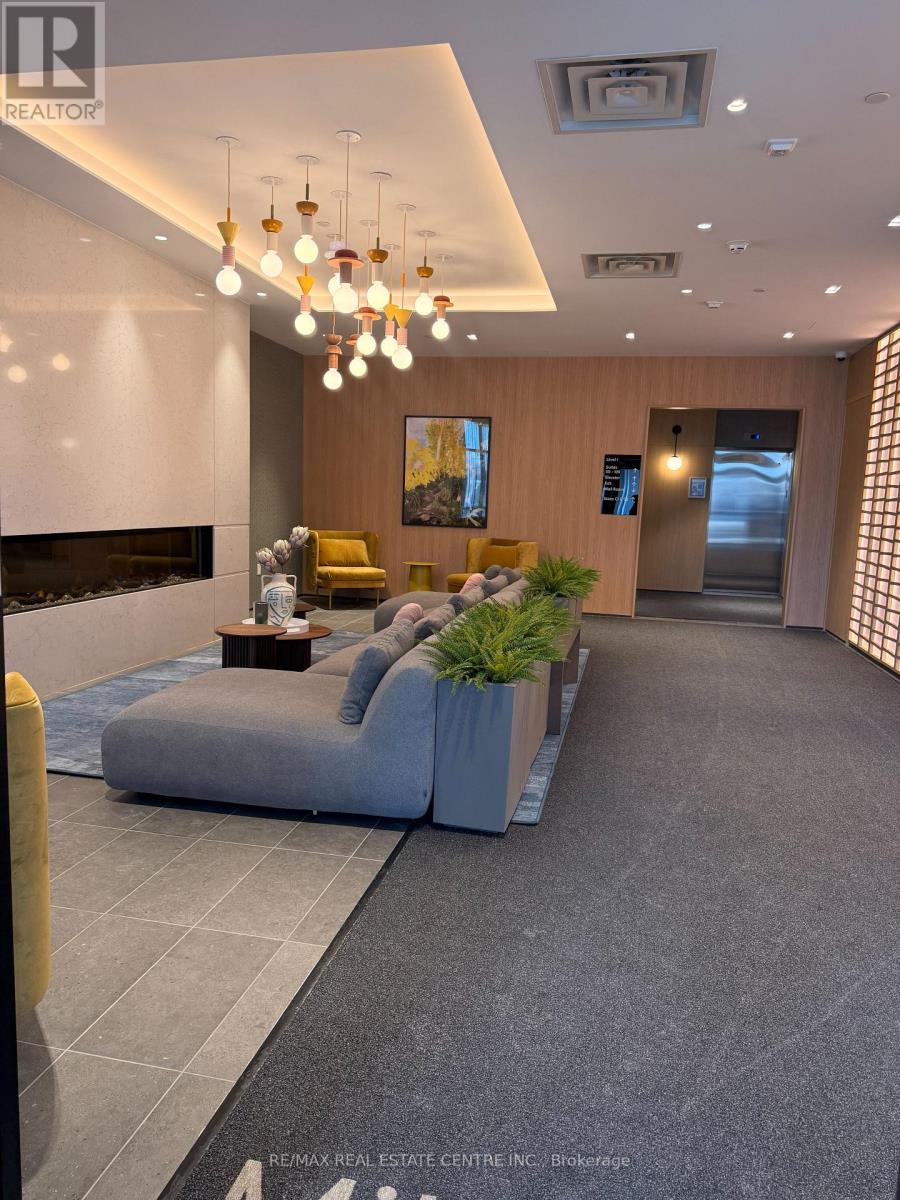 750 Whitlock Avenue, Milton, Ontario  L9E 1M4 - Photo 17 - W12795208