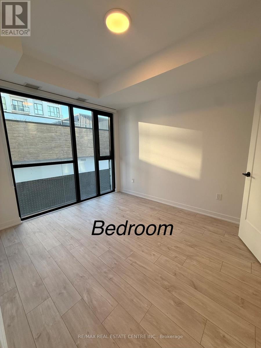 750 Whitlock Avenue, Milton, Ontario  L9E 1M4 - Photo 6 - W12795208