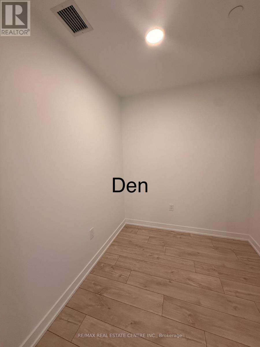 750 Whitlock Avenue, Milton, Ontario  L9E 1M4 - Photo 8 - W12795208