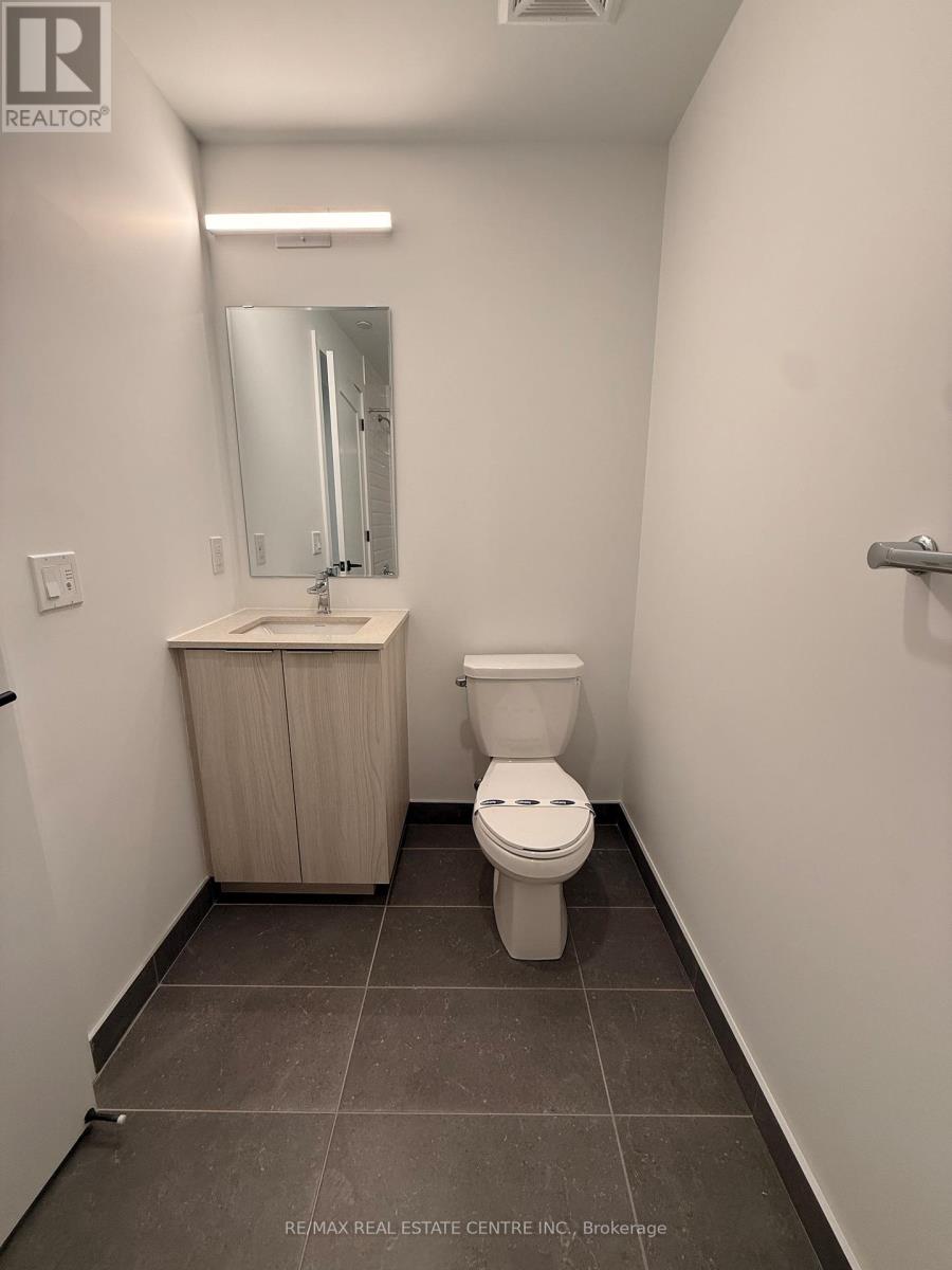 750 Whitlock Avenue, Milton, Ontario  L9E 1M4 - Photo 9 - W12795208