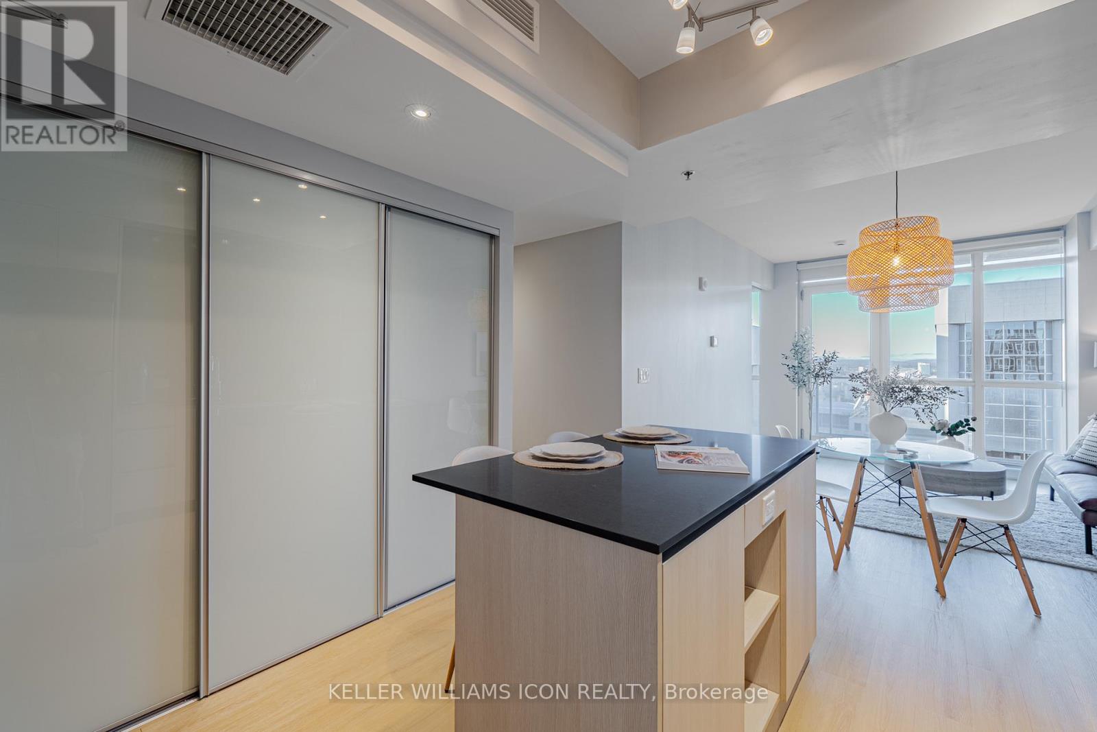 2015 - 199 Slater Street, Ottawa, Ontario  K1P 0C8 - Photo 12 - X12790970