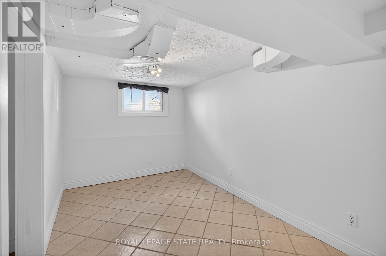 94 Emerson Street, Hamilton, Ontario  L8S 2X6 - Photo 21 - X12795076