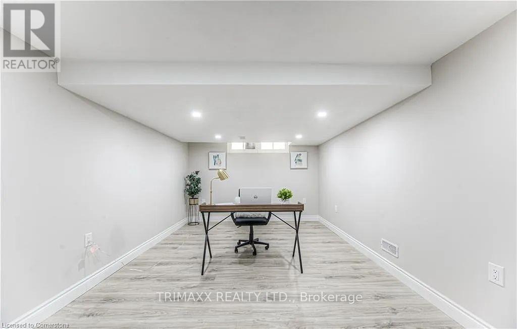 271 Bedford Road, Waterloo, Ontario  N2G 3A7 - Photo 20 - X12795102