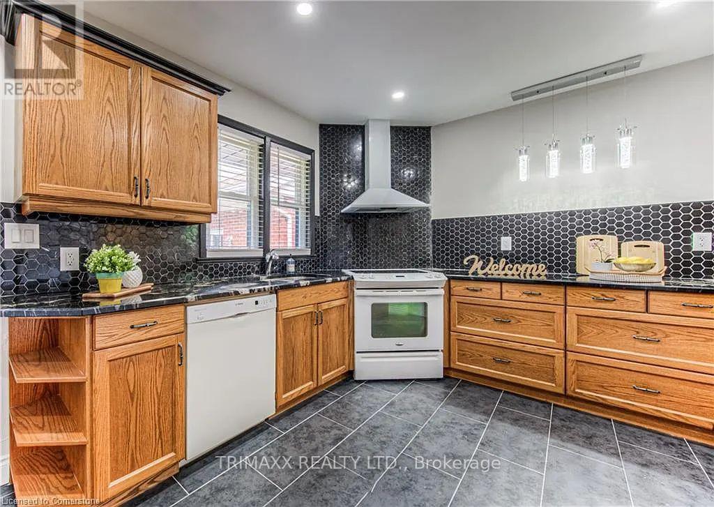 271 Bedford Road, Waterloo, Ontario  N2G 3A7 - Photo 5 - X12795102