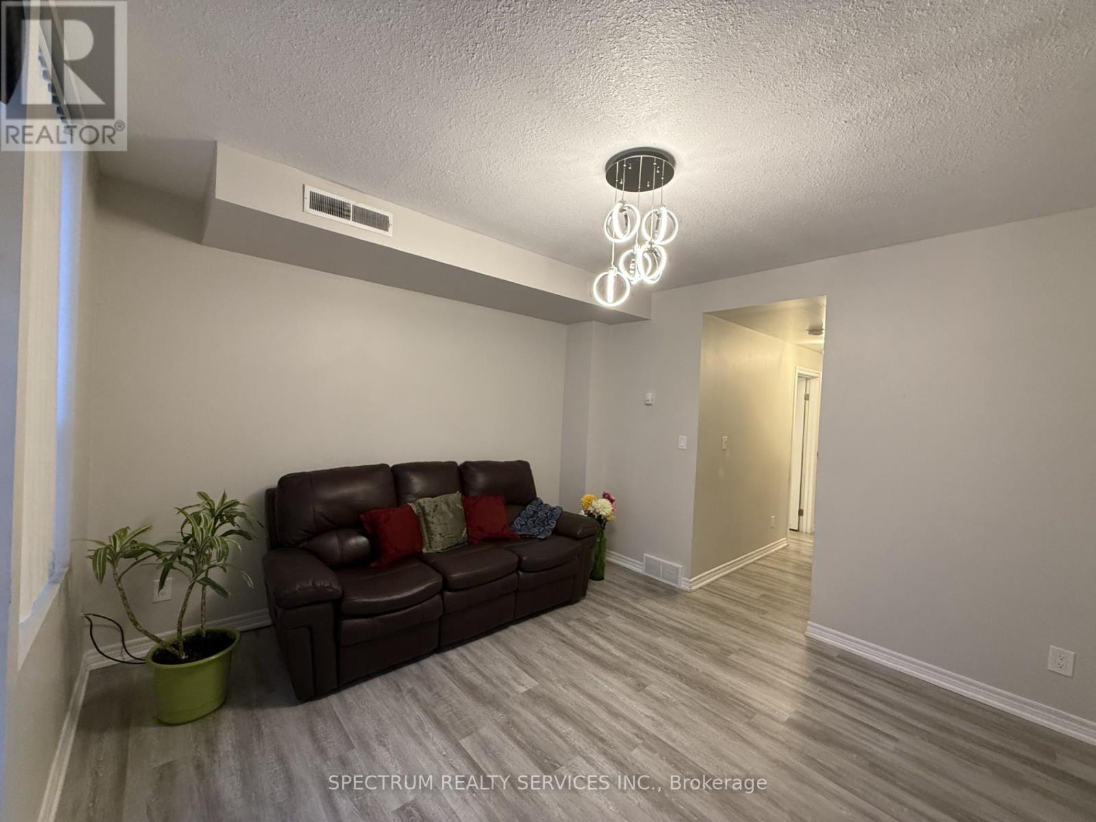 116 - 6350 Dorchester Road, Niagara Falls (Dorchester), Ontario  L2G 1A0 - Photo 18 - X12795120