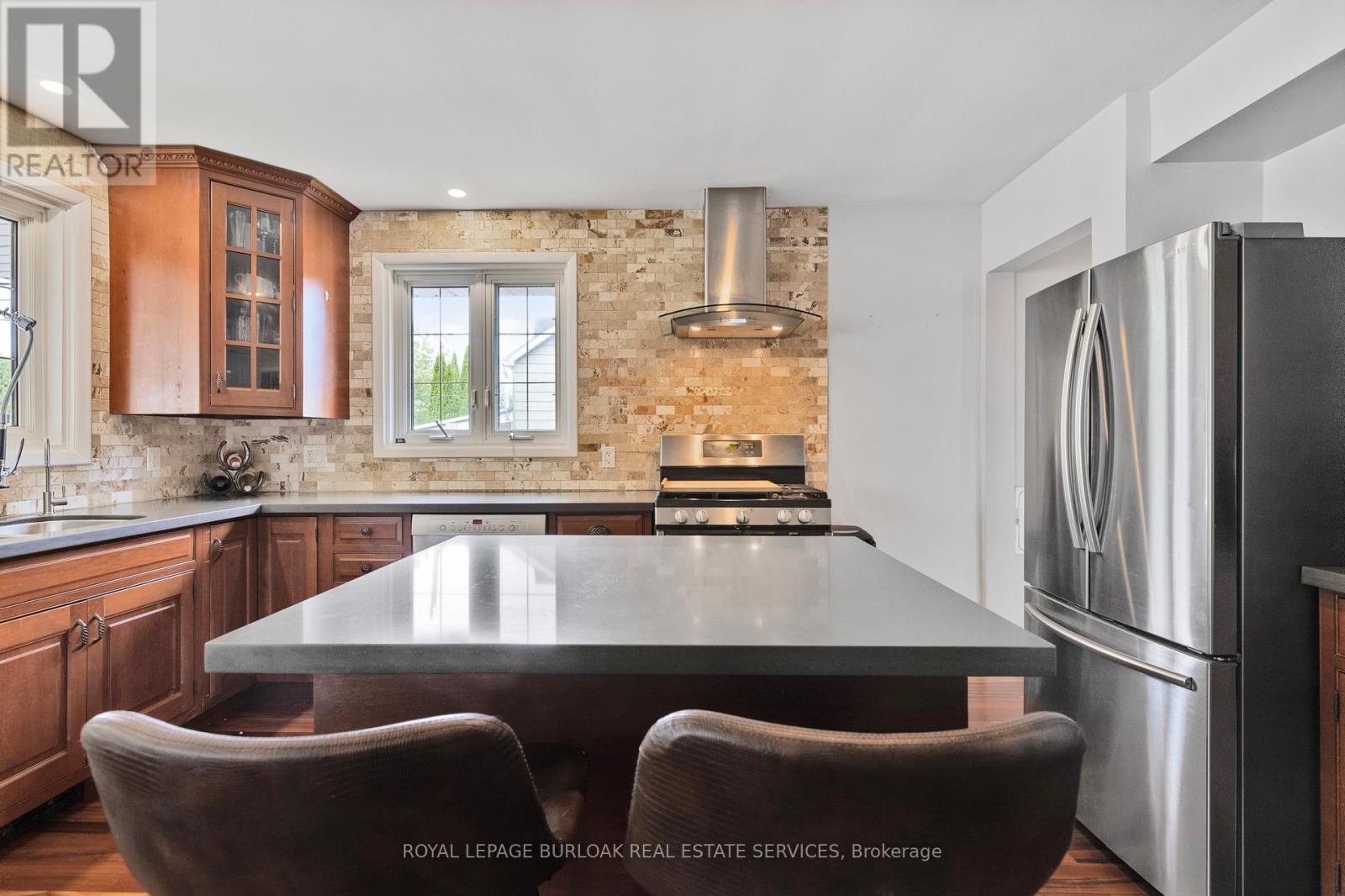 11 Flynn Avenue, Cambridge, Ontario  N3C 2T8 - Photo 12 - X12795122