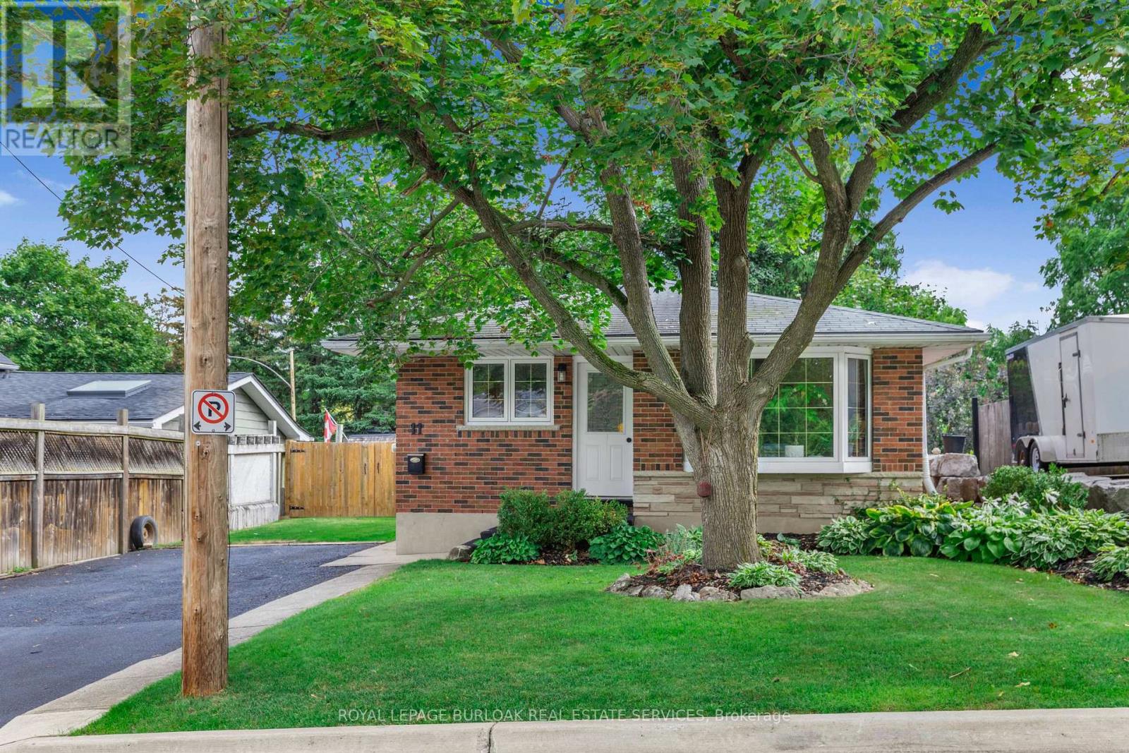 11 Flynn Avenue, Cambridge, Ontario  N3C 2T8 - Photo 4 - X12795122