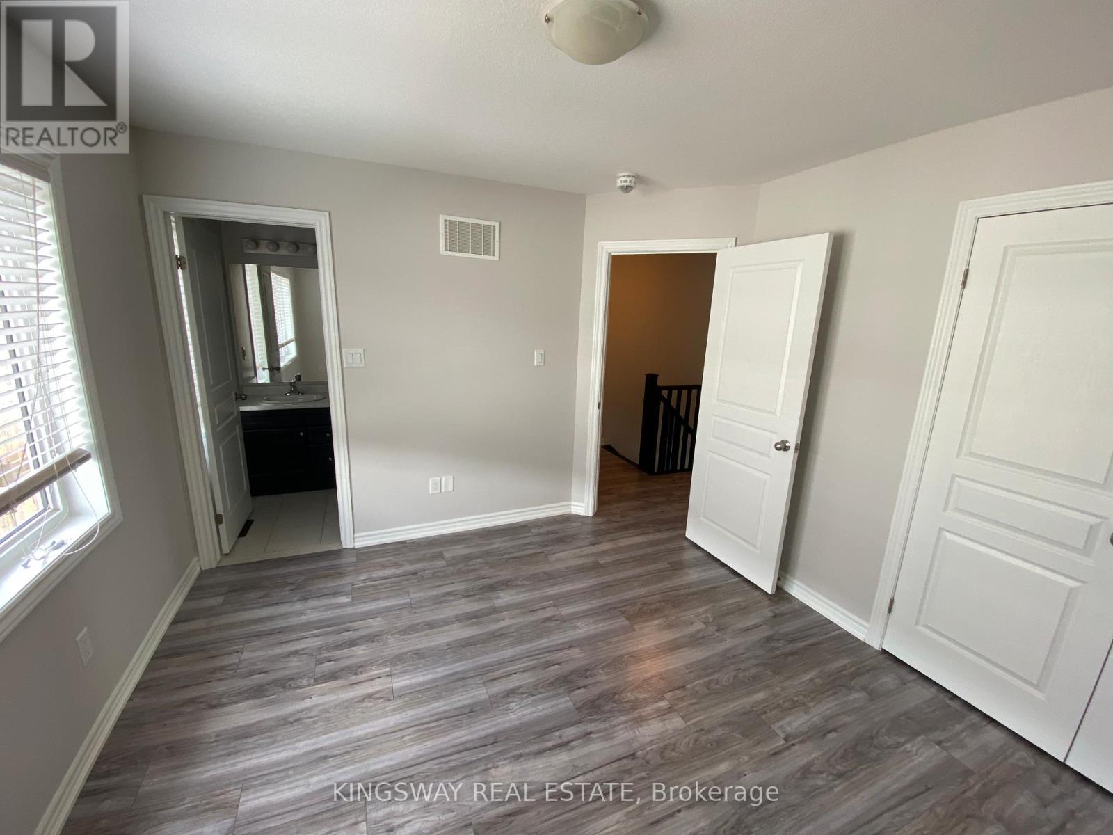 16 Kenridge Terrace, Hamilton, Ontario  L8J 0G4 - Photo 8 - X12795148