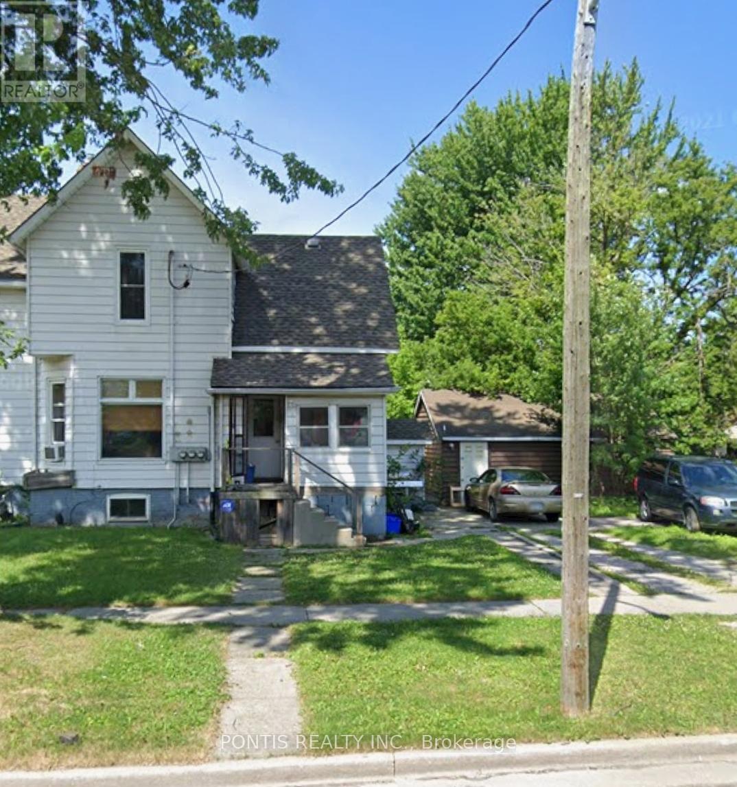 1ST FLOOR - 452 CONFEDERATION STREET