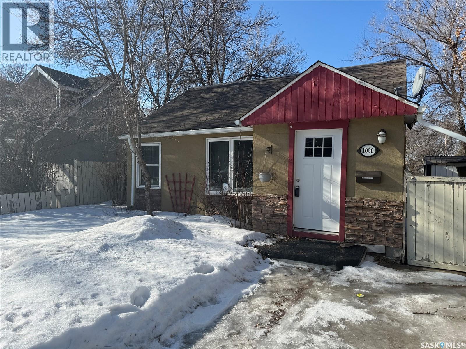 1050 Wascana Street, Regina, Saskatchewan  S4T 4H7 - Photo 1 - SK028747