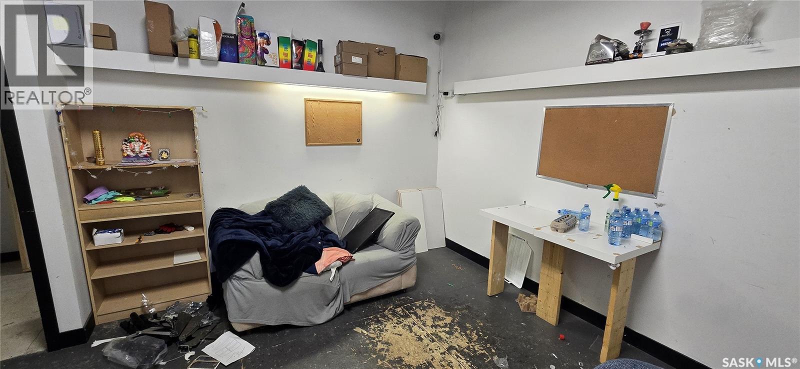 2583 Quance Street, Regina, Saskatchewan  S4V 2Y7 - Photo 5 - SK028735