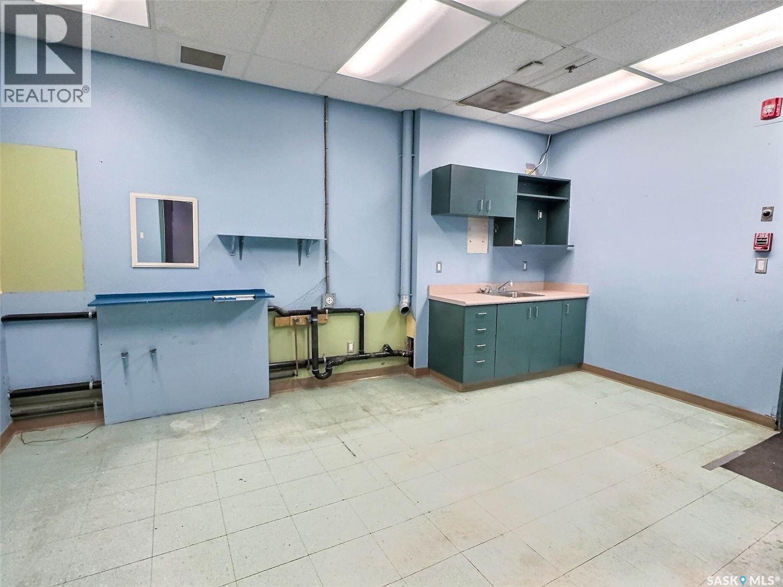 110 2805 6th Avenue E, Prince Albert, Saskatchewan  S6V 6Z6 - Photo 11 - SK028714