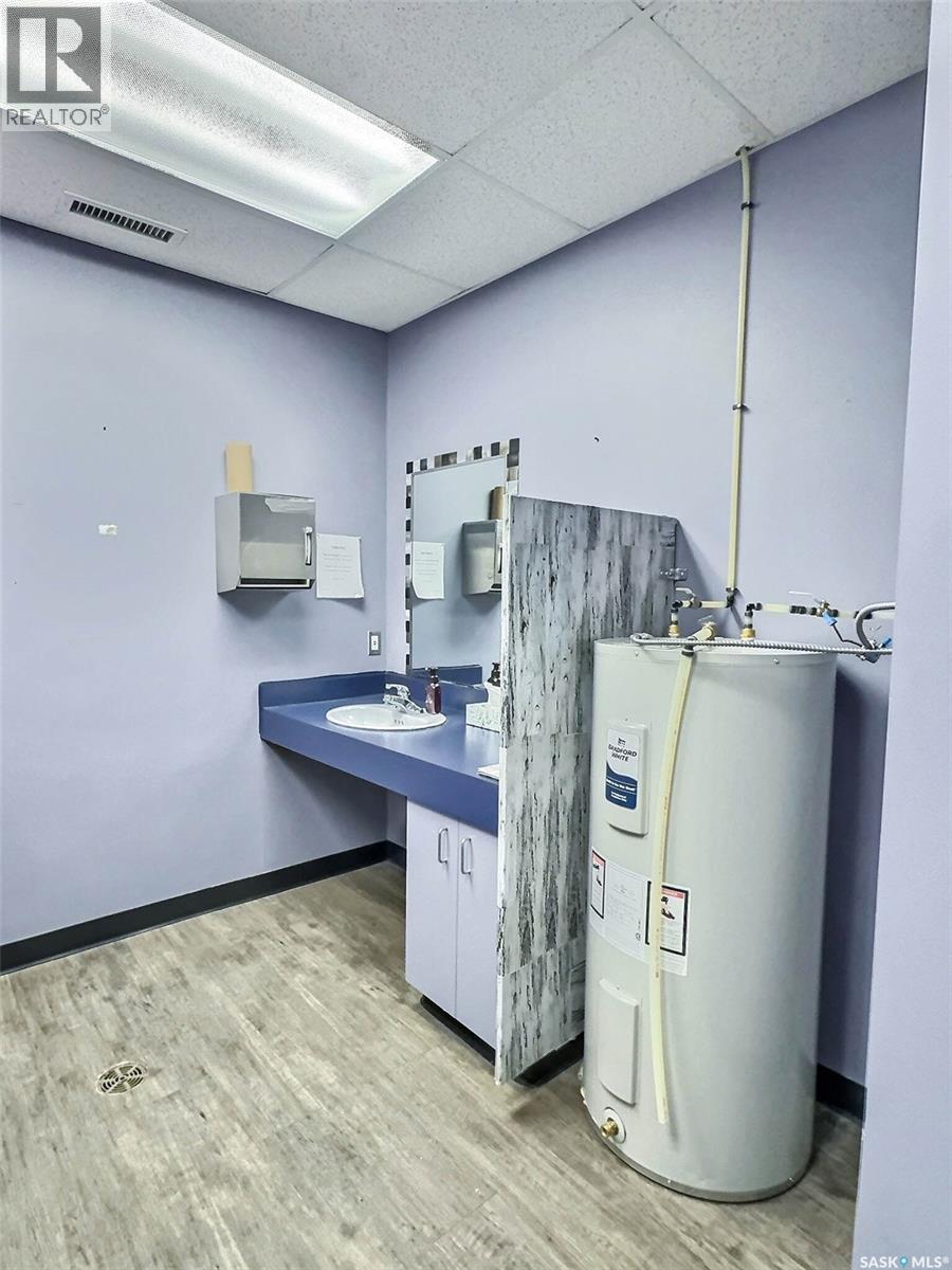 110 2805 6th Avenue E, Prince Albert, Saskatchewan  S6V 6Z6 - Photo 8 - SK028714