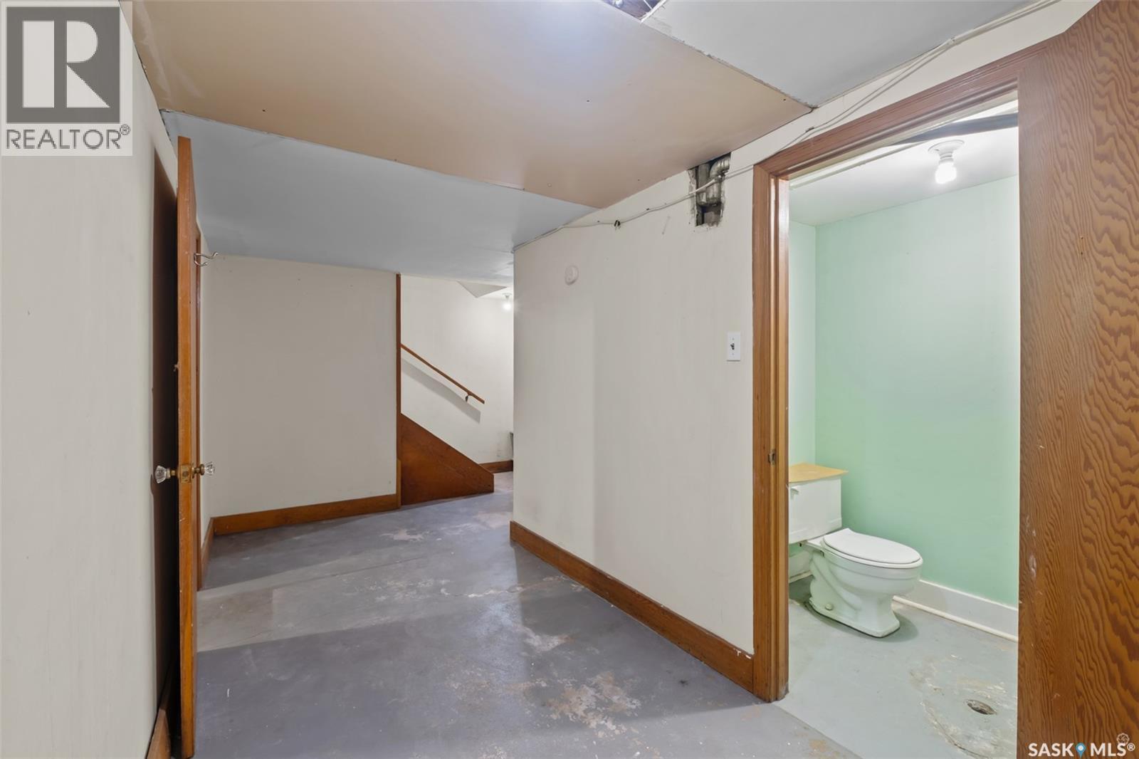 332 11th Street E, Prince Albert, Saskatchewan  S6V 1A6 - Photo 19 - SK028700