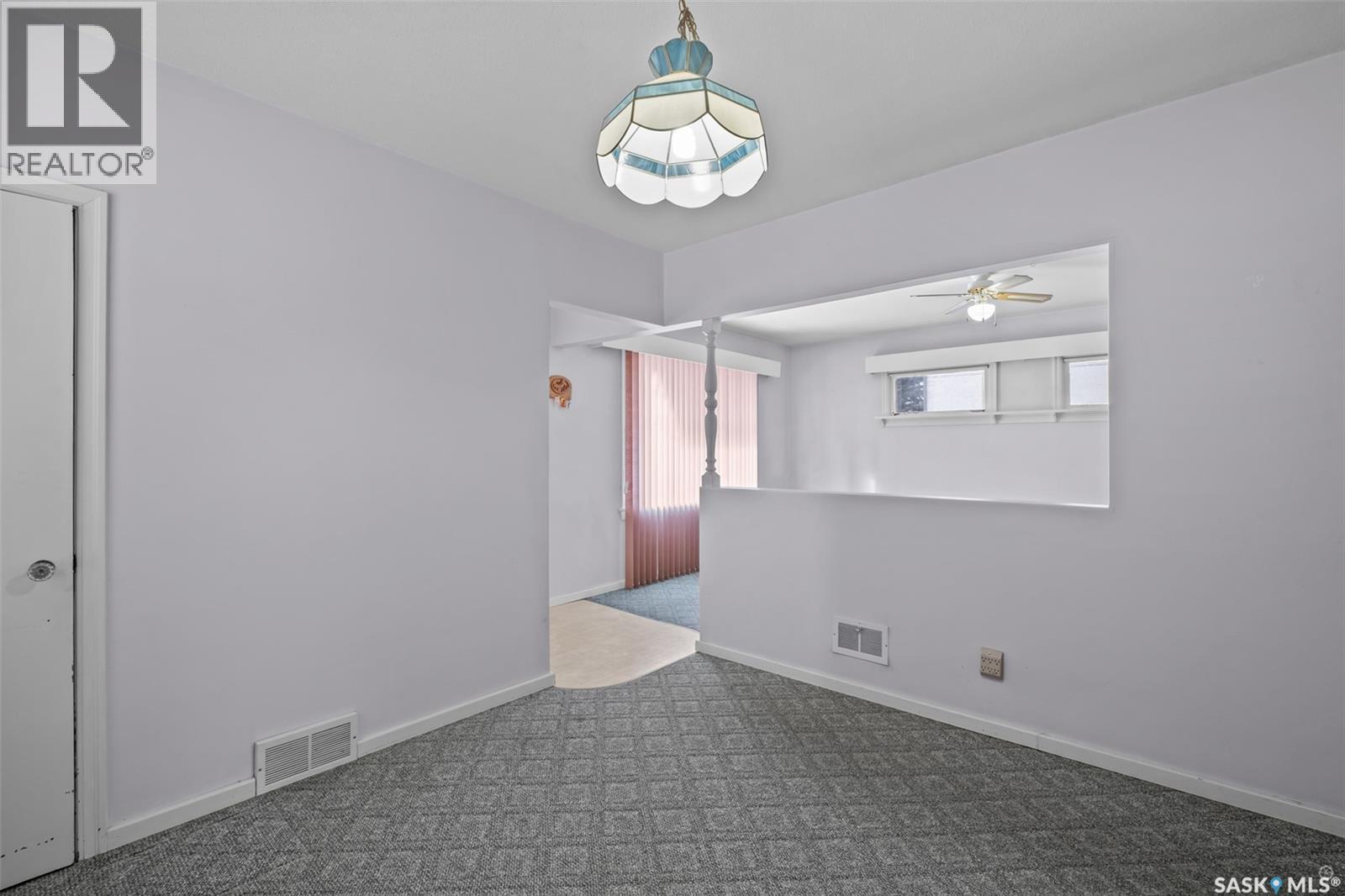 332 11th Street E, Prince Albert, Saskatchewan  S6V 1A6 - Photo 7 - SK028700