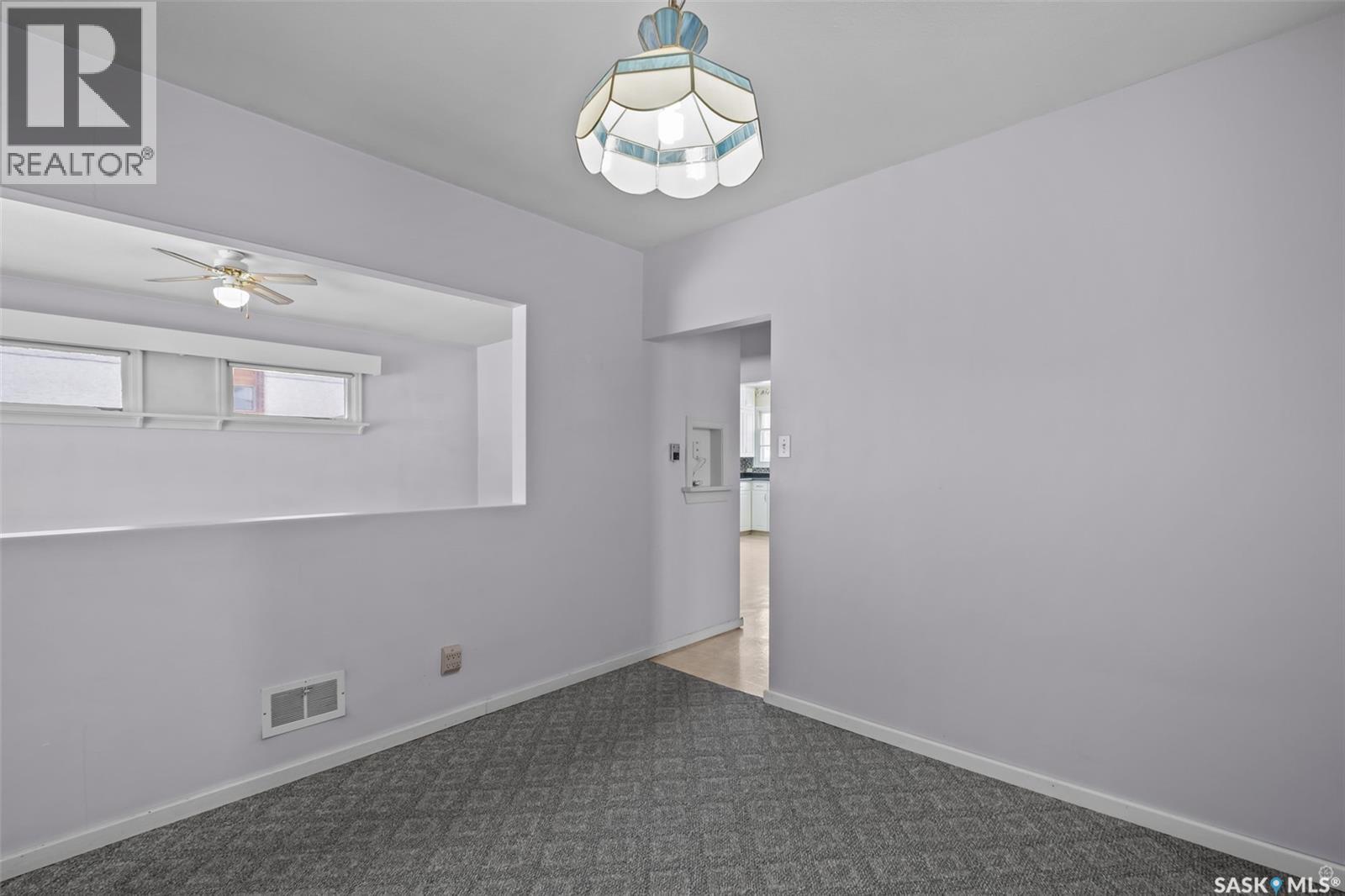 332 11th Street E, Prince Albert, Saskatchewan  S6V 1A6 - Photo 8 - SK028700