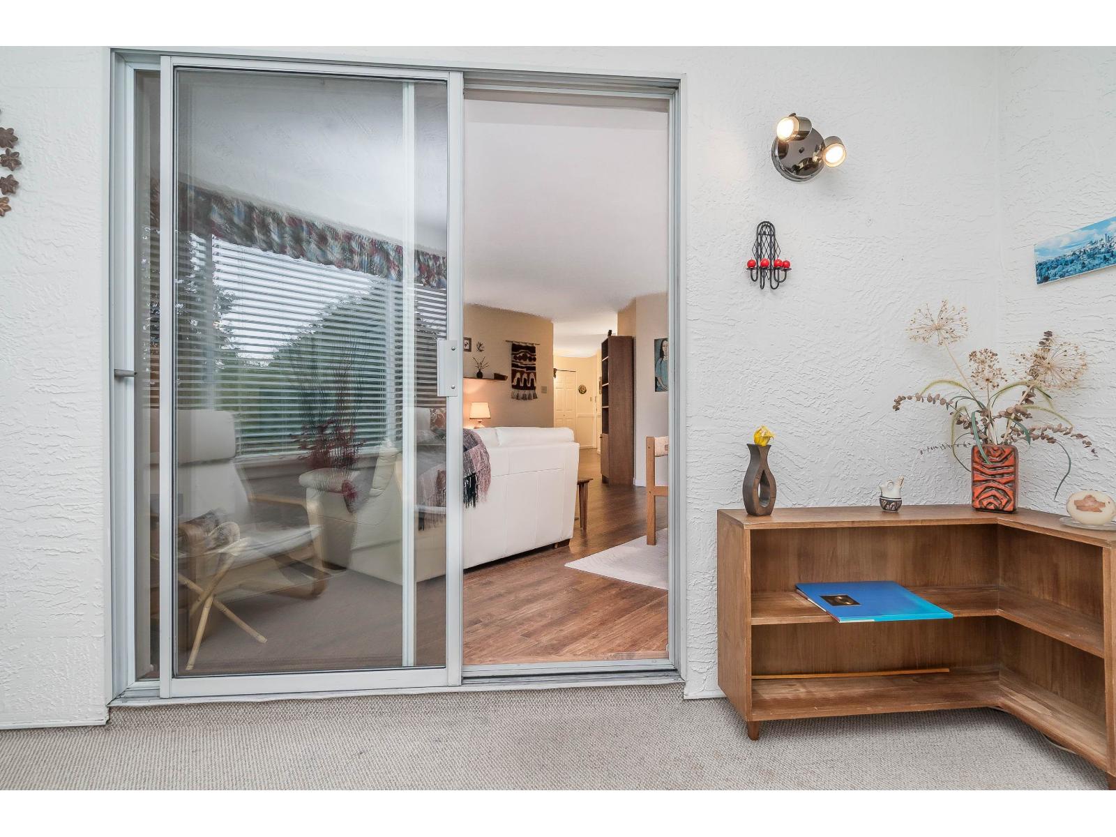 203 1378 Fir Street, White Rock, British Columbia V4B 4B2 - Photo 22 - R3090280