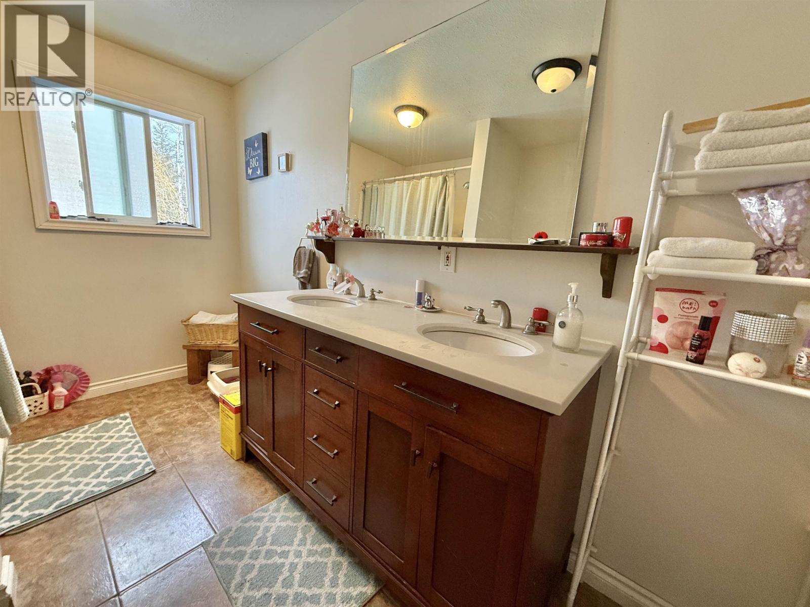 3925 Aird Road, Quesnel, British Columbia  V2J 6V8 - Photo 16 - R3090635