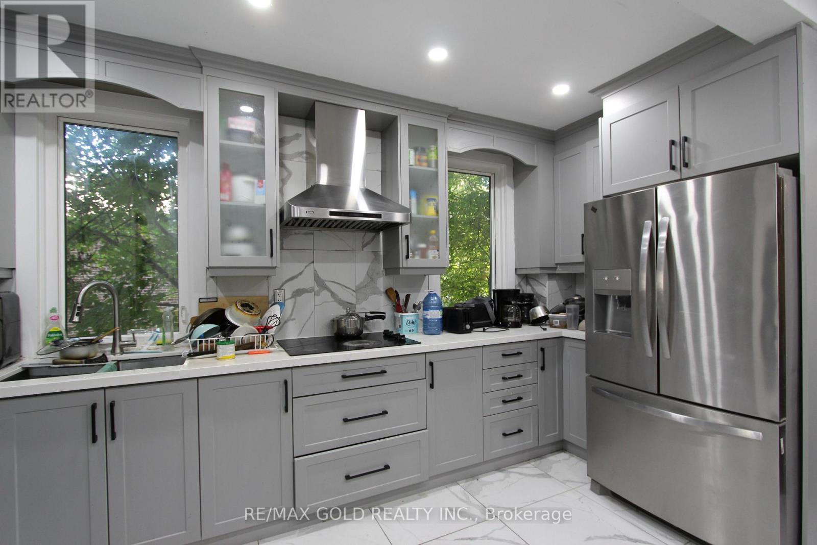961 Lakeshore Road W, Mississauga, Ontario  L5H 1H8 - Photo 14 - W12451387