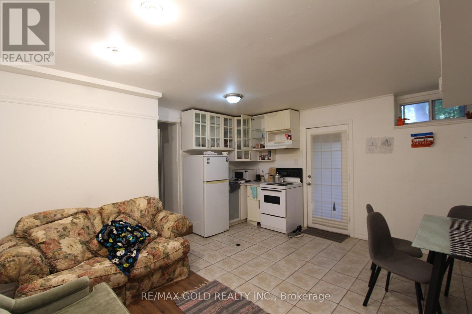 961 Lakeshore Road W, Mississauga, Ontario  L5H 1H8 - Photo 31 - W12451387
