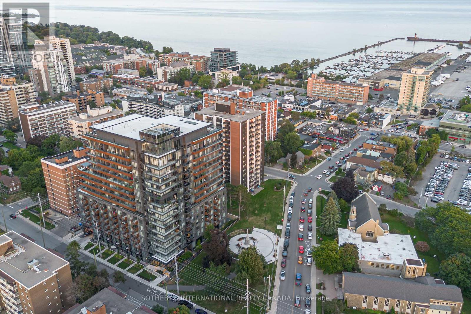 707 - 21 Park Street E, Mississauga, Ontario  L5G 0C2 - Photo 1 - W12794928