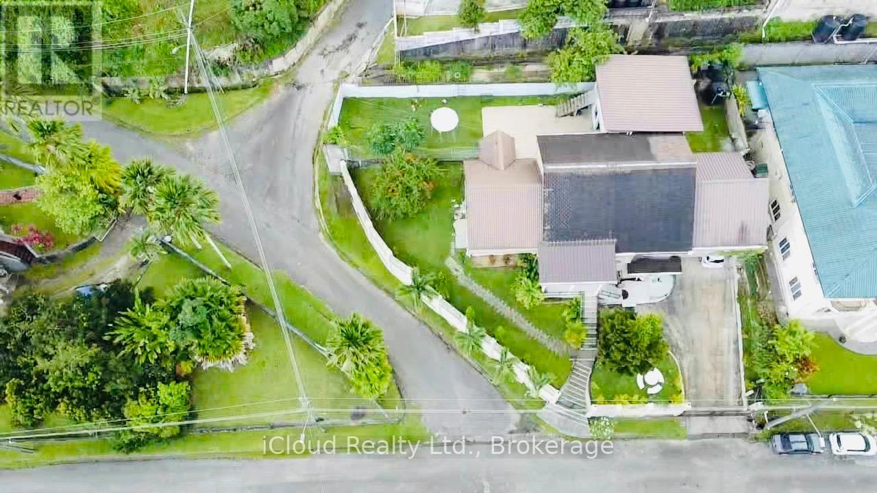 45 Lisa Avenue, Maraval, Ontario   - Photo 2 - X12726864