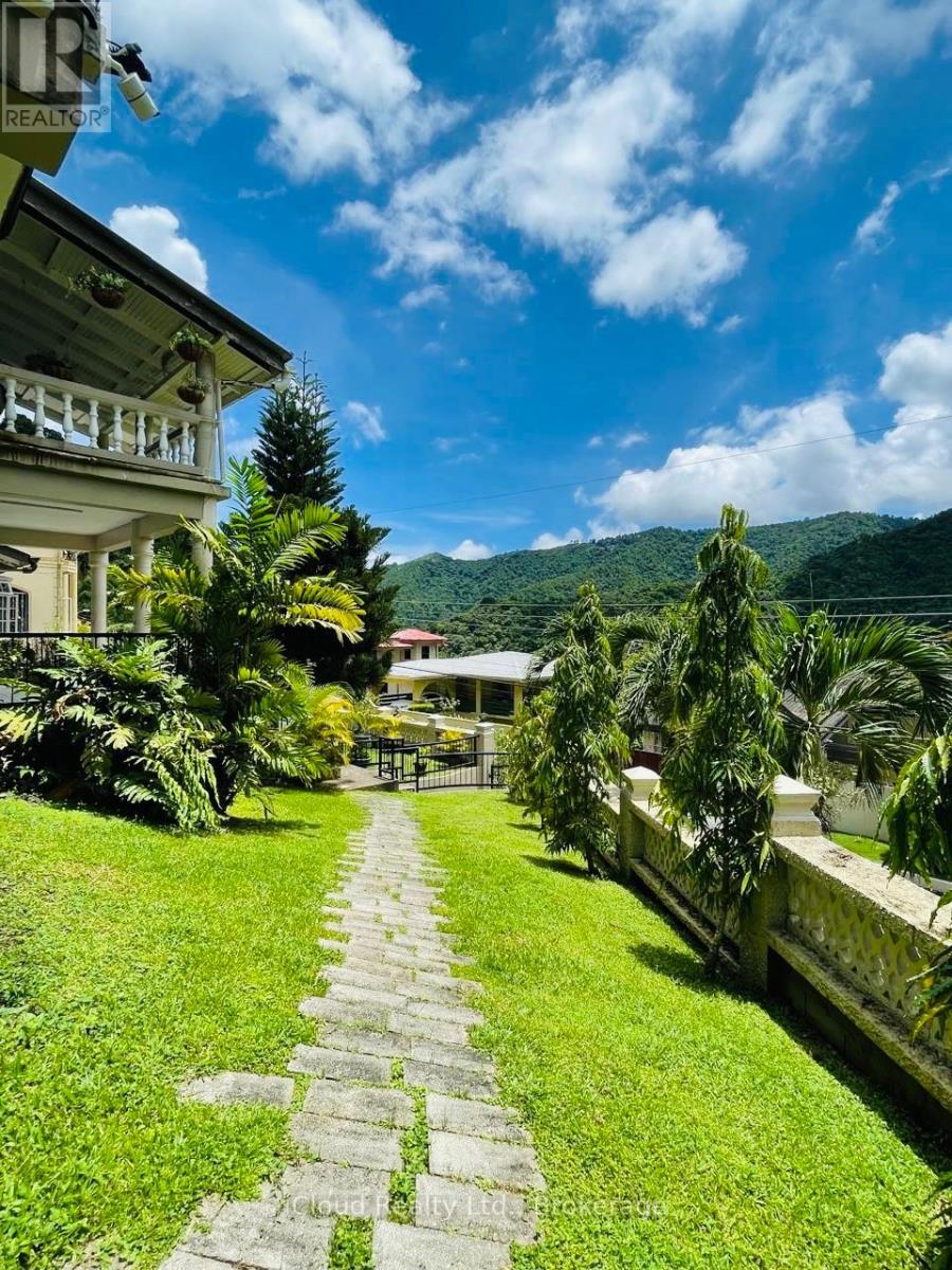 45 Lisa Avenue, Maraval, Ontario   - Photo 3 - X12726864