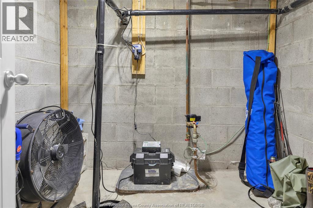 4160 Baseline, Windsor, Ontario  N9A 6T3 - Photo 31 - 26003395