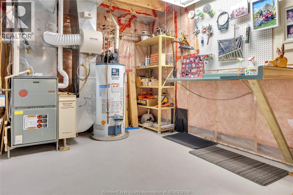 4160 Baseline, Windsor, Ontario  N9A 6T3 - Photo 33 - 26003395