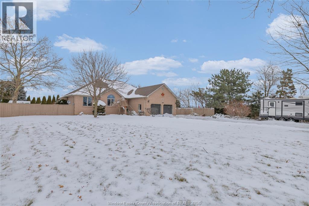 4160 Baseline, Windsor, Ontario  N9A 6T3 - Photo 5 - 26003395