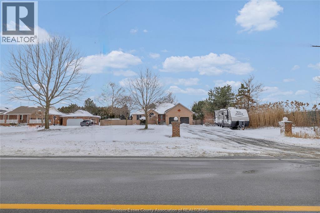 4160 Baseline, Windsor, Ontario  N9A 6T3 - Photo 6 - 26003395