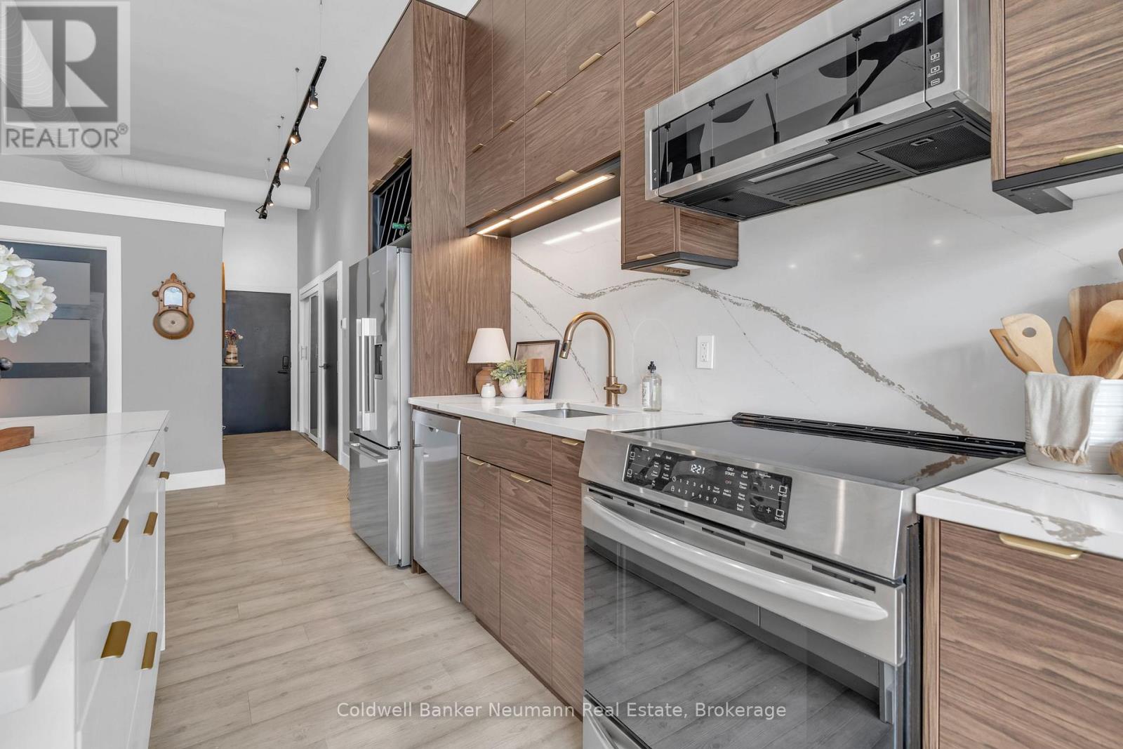 205 - 276 King Street W, Kitchener, Ontario  N2G 1B6 - Photo 11 - X12795294