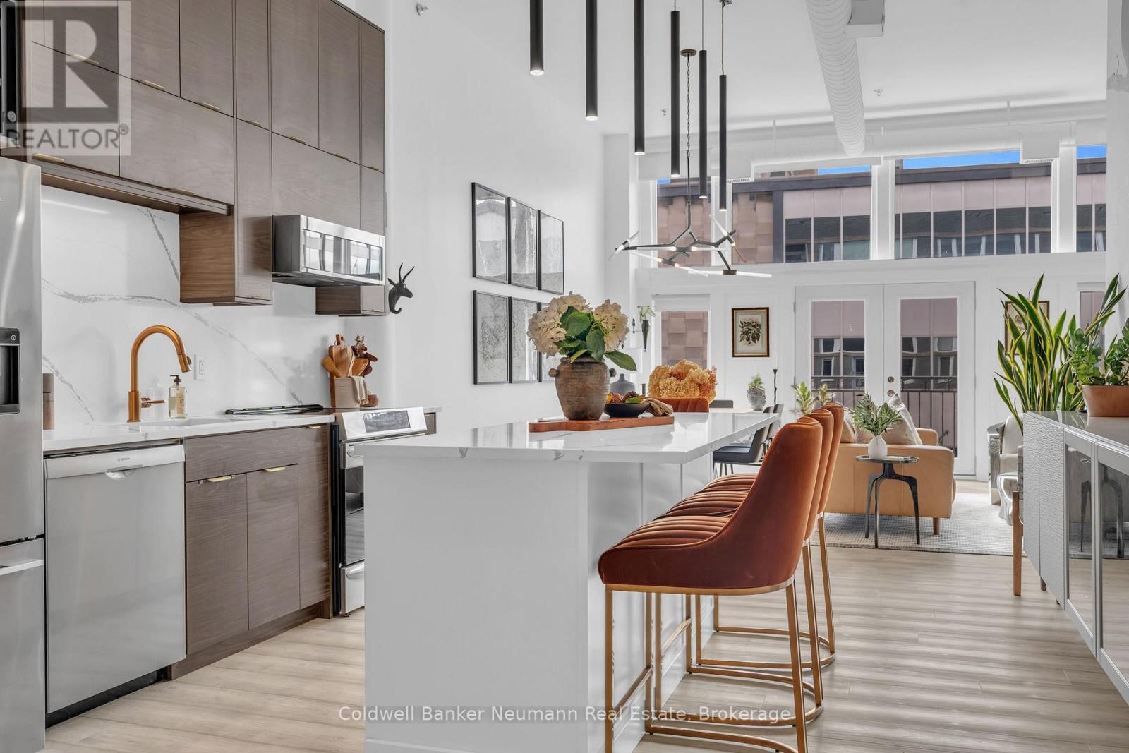 205 - 276 King Street W, Kitchener, Ontario  N2G 1B6 - Photo 2 - X12795294