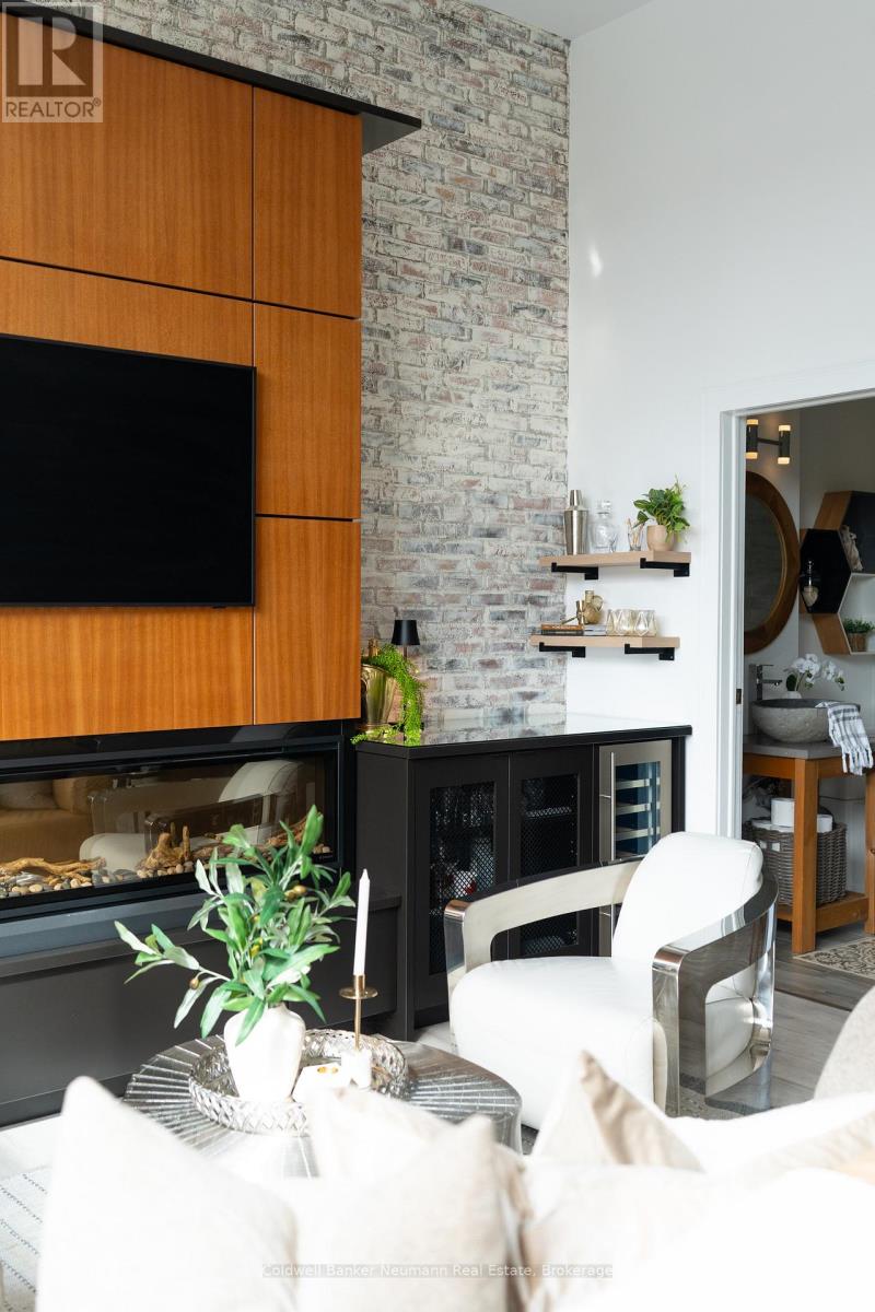 205 - 276 King Street W, Kitchener, Ontario  N2G 1B6 - Photo 23 - X12795294