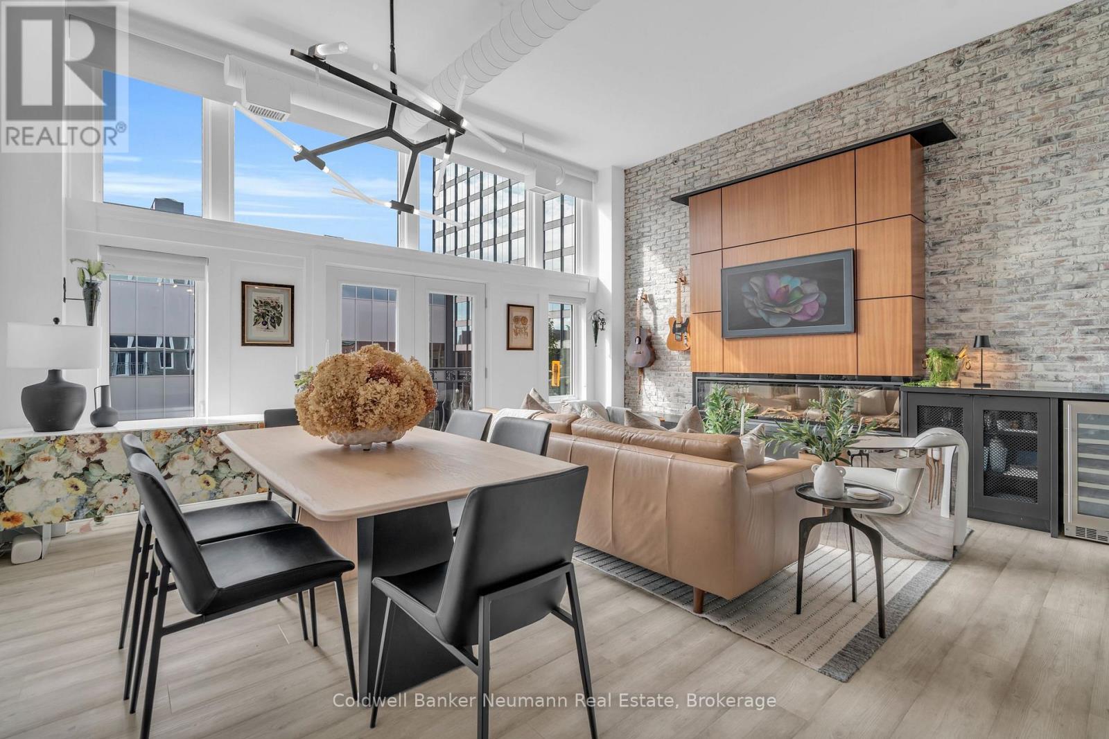 205 - 276 King Street W, Kitchener, Ontario  N2G 1B6 - Photo 3 - X12795294