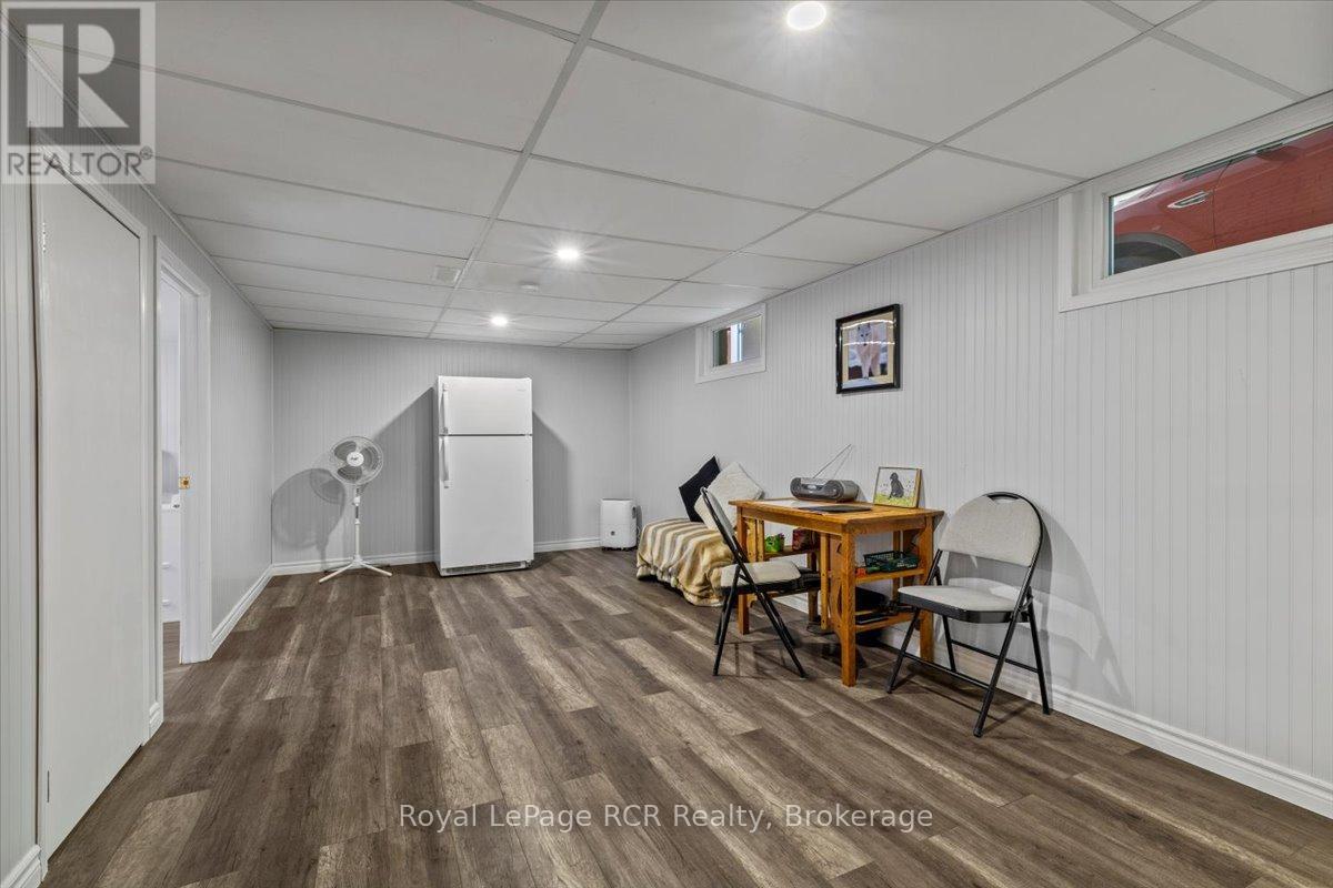 382 3rd Street, Hanover, Ontario  N4N 1B3 - Photo 22 - X12795336