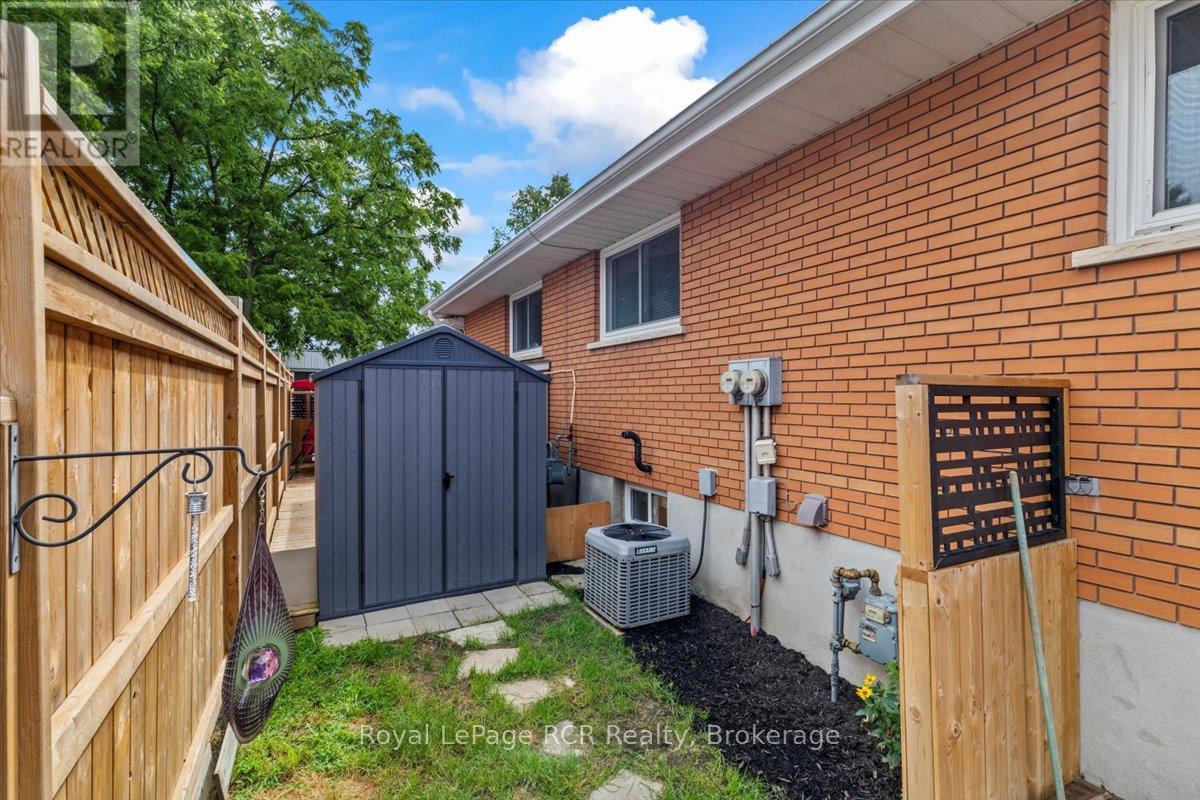 382 3rd Street, Hanover, Ontario  N4N 1B3 - Photo 38 - X12795336