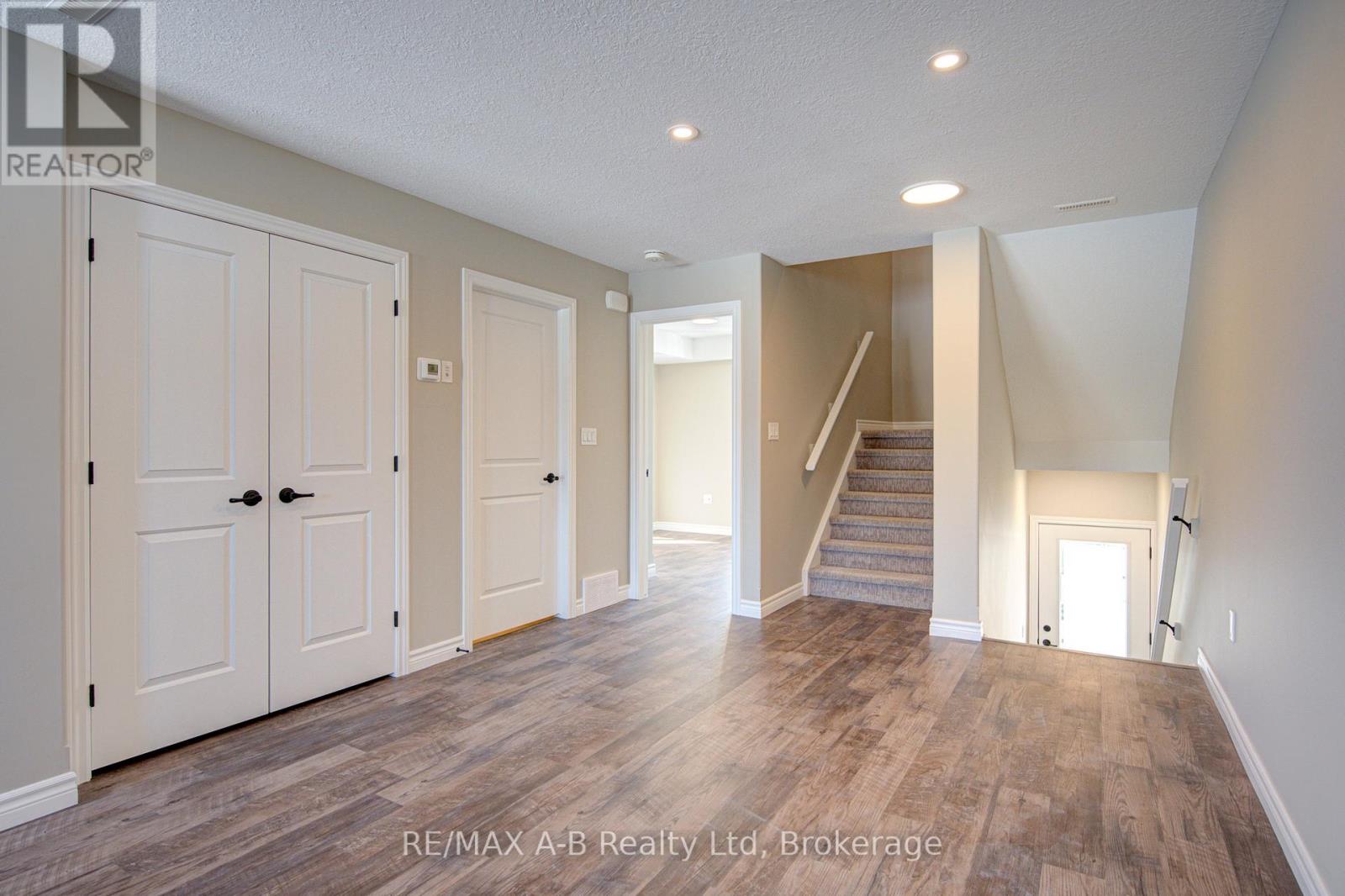 7 - 3194 Vivian Line 37, Stratford, Ontario  N5A 0J8 - Photo 4 - X12795338