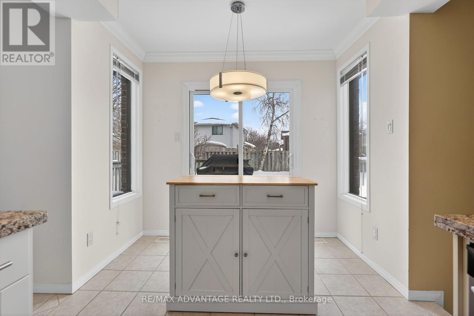 99 Conway Lane, London South, Ontario  N6E 3K1 - Photo 11 - X12795348