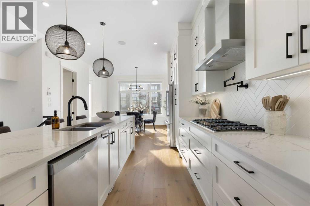 234 25 Avenue Ne, Calgary, Alberta  T2E 1Y1 - Photo 9 - A2281458